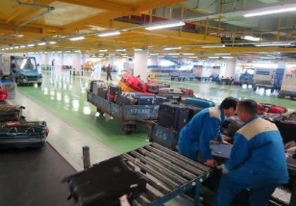 Phát hiện 7 pho tượng vàng tại sân bay Nội Bài