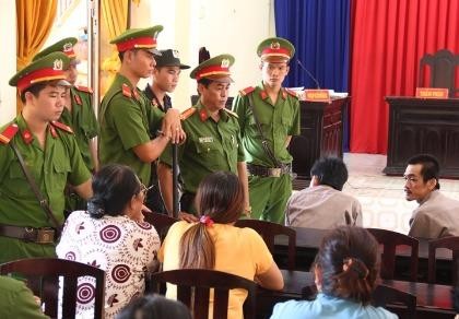 Y án tử hình kẻ dùng súng bắn chết 2 người ở Phú Quốc
