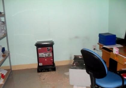Trộm ‘viếng’ trụ sở huyện, cạy tung két sắt