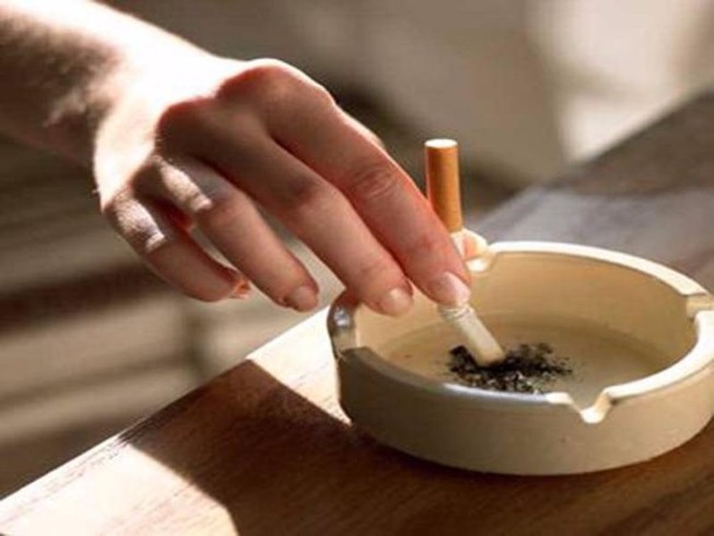 Từ 1-2: Vứt tàn thuốc lung tung, phạt 1 triệu