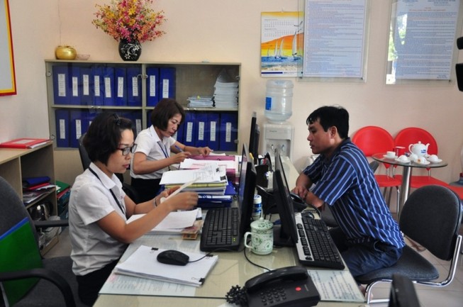 Khi nhà đèn mang dịch vụ hiện đại tới khách hàng