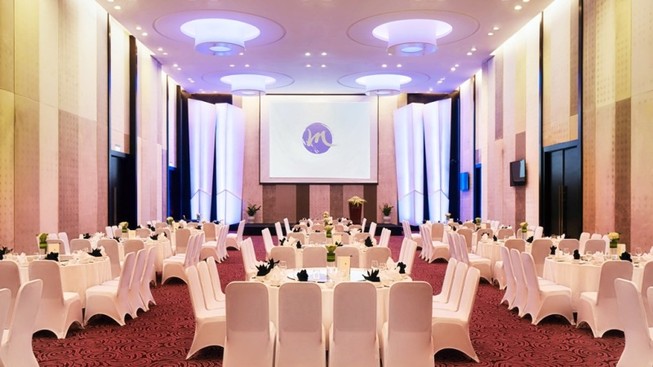 Tiệc cuối năm với nhiều ưu đãi tại Grand Mercure Danang