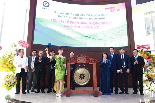 Cổ phiếu Vietjet chính thức chào sàn HOSE