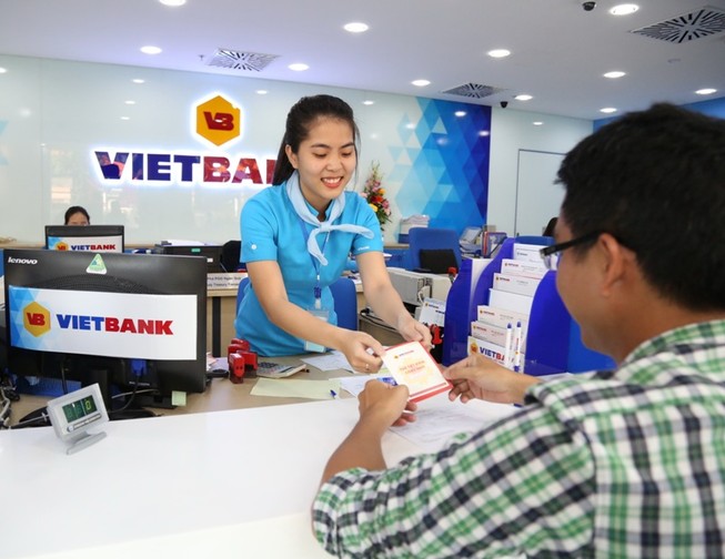 Gửi tiết kiệm hưởng lãi suất thả nổi hấp dẫn