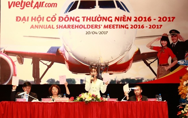Vietjet: Mục tiêu doanh thu hơn 42.000 tỉ đồng năm 2017