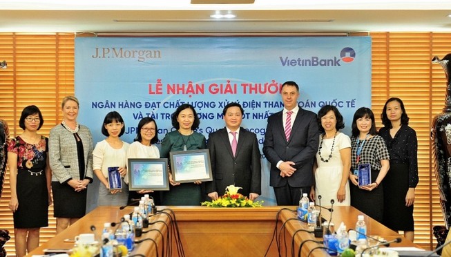 VietinBank nhận hai giải thưởng của JPMorgan Chase Bank