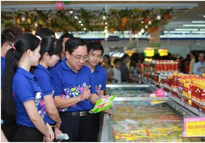 Khách hàng có cơ hội trở thành chủ của Siêu thị Co.opmart