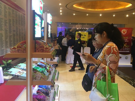 Uy tín hàng Việt cao hơn hàng Trung Quốc 3 bậc