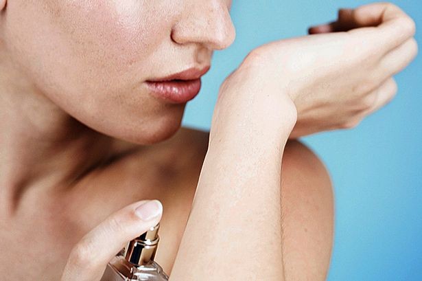 Độc đáo: Nước hoa mang mùi hương của... người đã chết