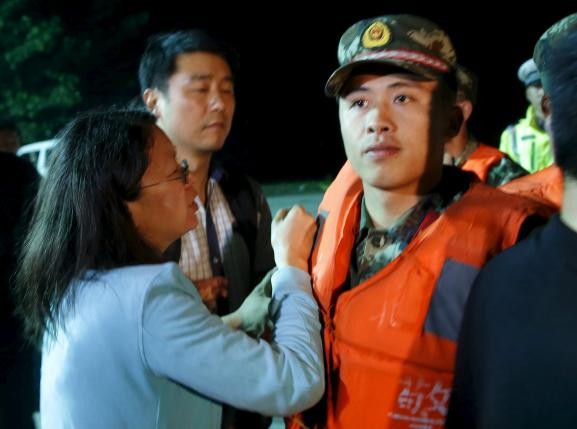 Số người chết vụ chìm tàu Trung Quốc tăng mạnh