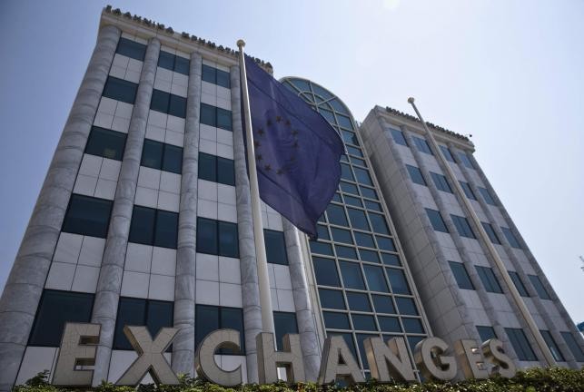 Hy Lạp tái mở thị trường chứng khoán sau chấp thuận của ECB