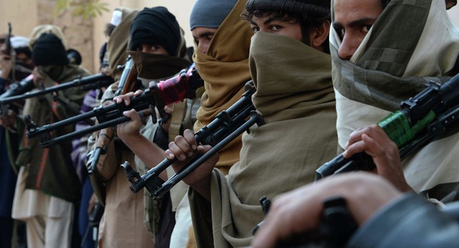 Tại sao cái chết bí ẩn của lãnh đạo Taliban bị giấu kín?