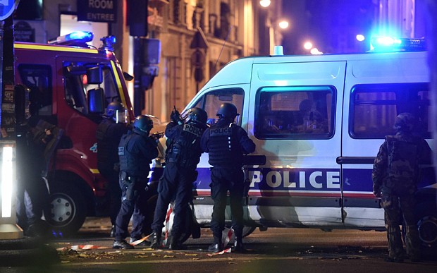 Khủng bố đẫm máu ở Paris: Tại sao Pháp liên tục là mục tiêu?