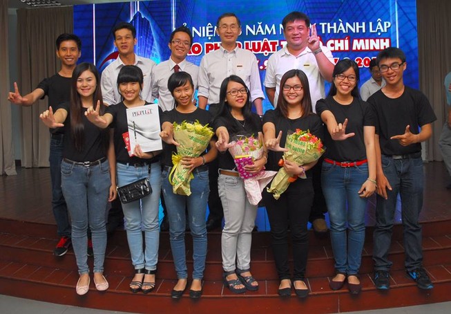 CLB Lăng Kính Trẻ báo Pháp Luật TP.HCM tuyển thành viên
