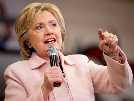 New York Times ủng hộ Hillary Clinton đại diện 'chú lừa' nước Mỹ