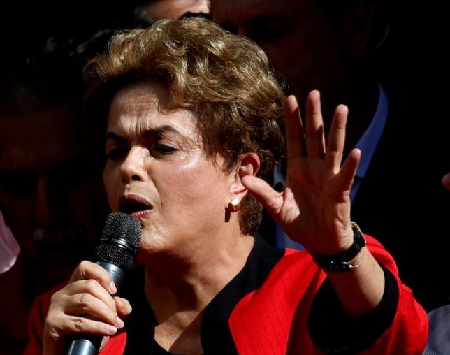 Yêu cầu điều tra tham nhũng đối với tổng thống Brazil