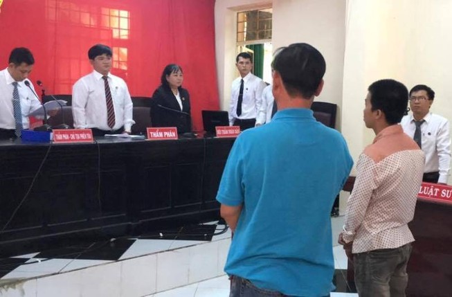 Hoãn xử vụ không cột được tội giao cấu,tòa kết án dâm ô
