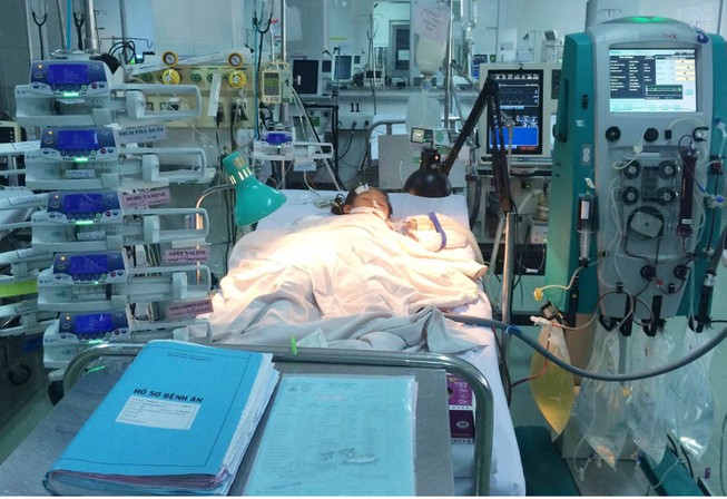 Sức sống mãnh liệt của bé bị tai nạn ngưng tim ba lần