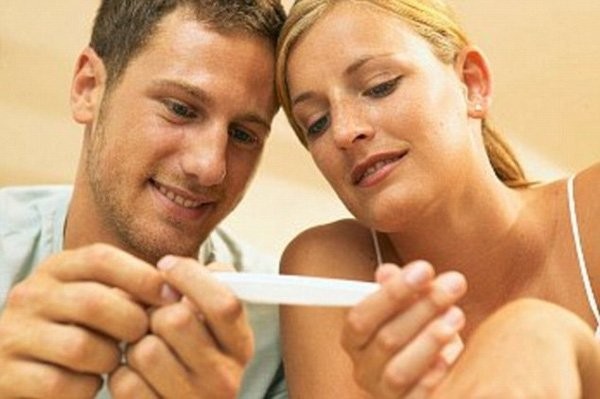 Vì sao nên làm 'chuyện ấy' 3-4 lần/tuần để thụ thai?
