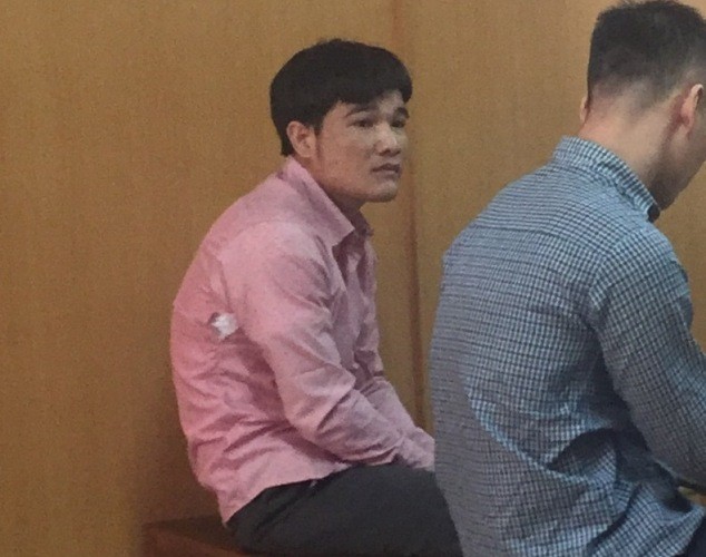 Bị cáo 'than' nghèo, đã không cướp được còn bị đóng... phạt cao