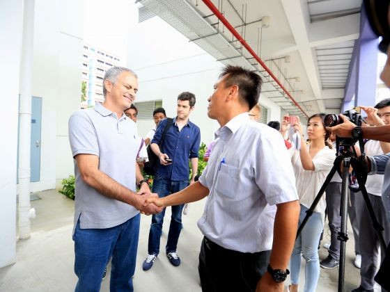 Mourinho: “Tôi có mặt tại đây thì sẽ có tin tôi làm HLV tuyển Singapore”
