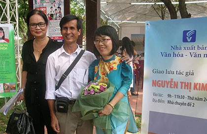 Nhà văn trẻ Kim Hòa: Hoa xương rồng vững chắc giữa sa mạc