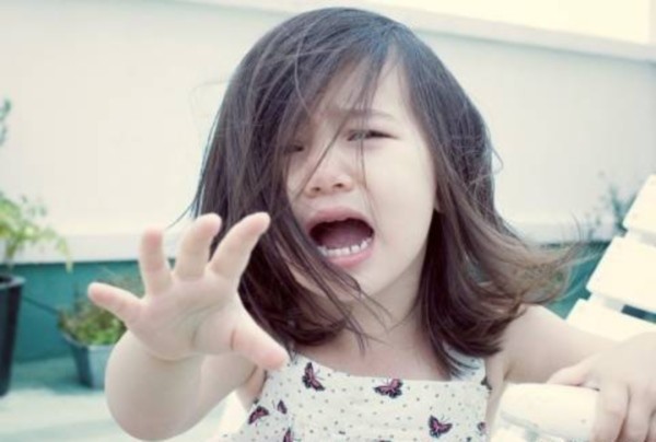 Dấu hiệu nhận biết trẻ đang bị khủng hoảng tâm lý