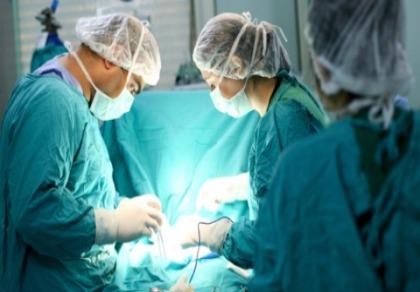 Bé gái chỉ mới 9 tuổi đã bị bướu vú