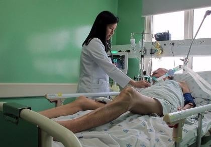 Tư vấn miễn phí cho người mắc bệnh phổi tắc nghẽn mạn tính