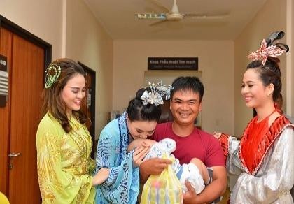 Mang Trung thu đến với các bệnh nhi trong bệnh viện