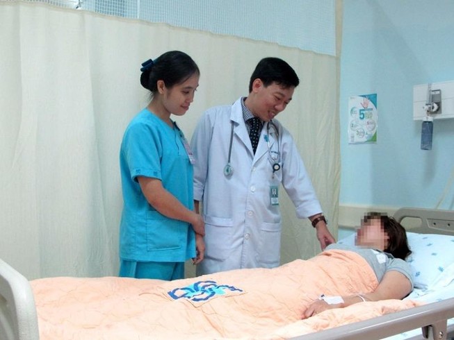 Sơ cứu ban đầu cho nạn nhân bị tôn cứa cổ