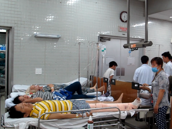 Tông xe bồn gãy chân, đi cấp cứu lại... bị tông xe bồn