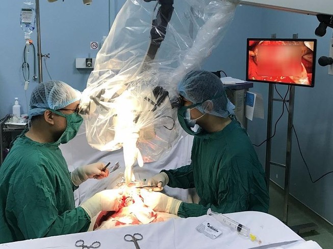 Đứt lìa dương vật do tai nạn giao thông