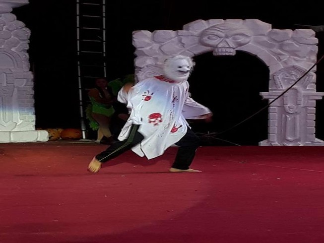 Những con ma vui vẻ Halloween 2016 tại đoàn xiếc TP.HCM