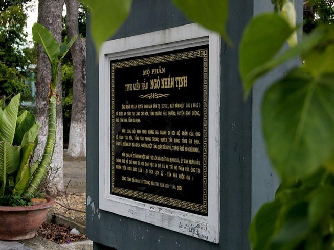 Hai lần di dời ngôi mộ cổ Thượng thư Ngô Nhân Tịnh
