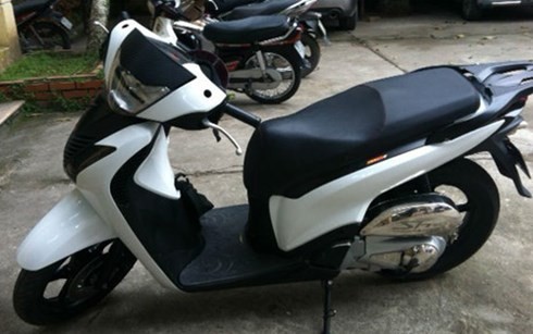 Cảnh sát lần theo xe SH có định vị đến tận sào huyệt băng cướp