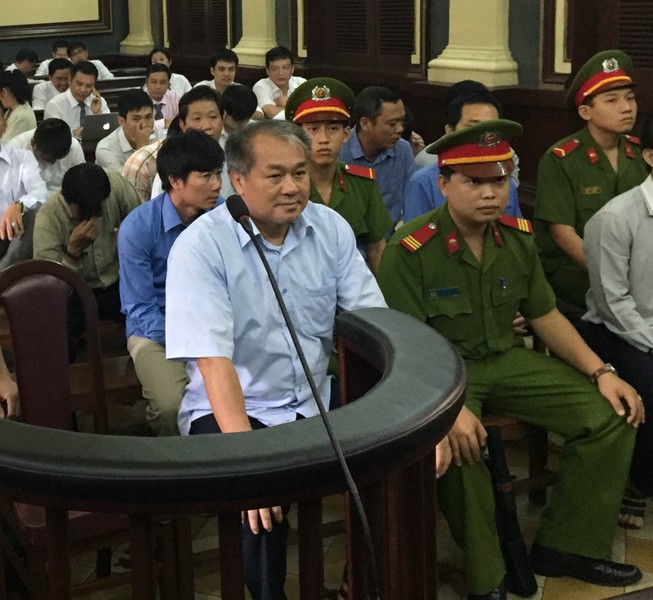 'Nếu không có chữ ký của bị cáo, tiền có được chuyển đi không'