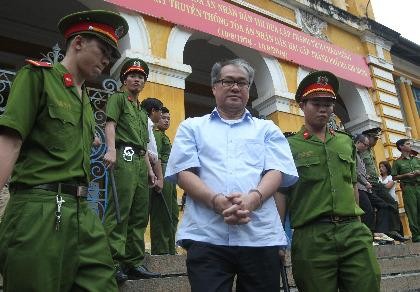 Đại án 9.000 tỉ đồng: 3.600 tỉ đồng Phạm Công Danh mua ngân hàng có đòi được không?