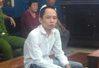 Trêu chọc khoe quần lót, người chết, kẻ đi tù