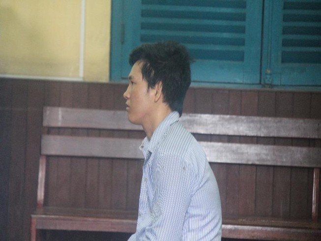 Chụp ảnh vợ bạn không xin phép, ngồi tù 20 năm