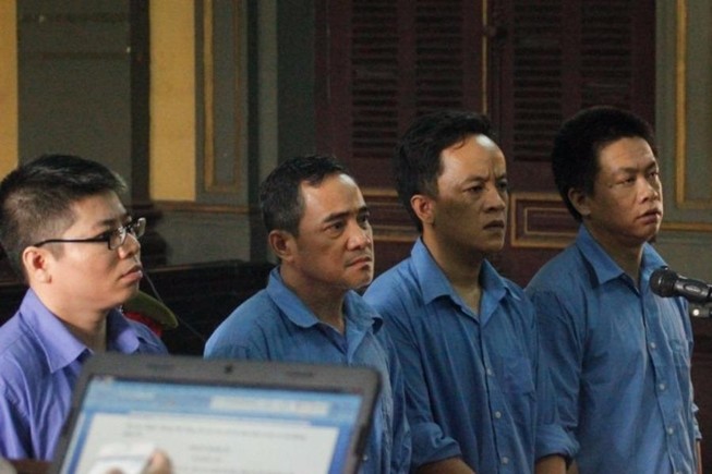 Hủy án vụ nguyên cán bộ công an tham gia buôn lậu