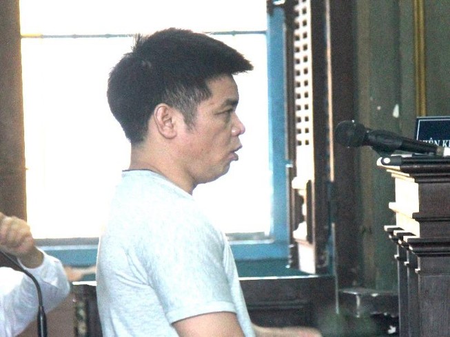 Giang hồ phế liệu câu kết với giám đốc bảo vệ trộm cắp