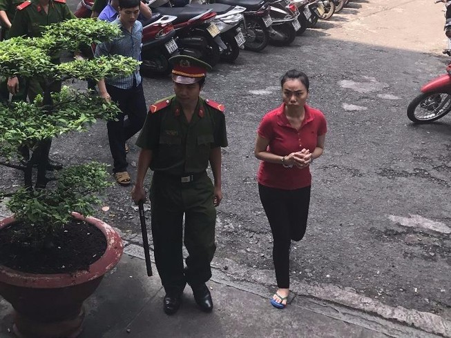 'Bà trùm' 3 lần lãnh án vì sản xuất hàng giả