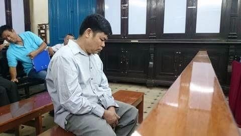 Rủ bé gái 10 tuổi đi bắt ốc rồi xâm hại