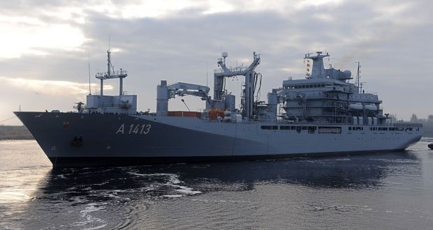 NATO cho tàu chiến chặn người nhập cư vào châu Âu