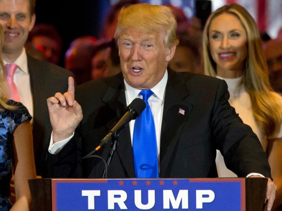 Ông Trump hoàn toàn có cửa để chiến thắng bà Clinton?