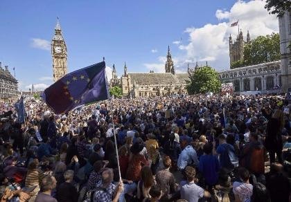 Brexit: Không phải dân Anh muốn 'chia tay' EU là được