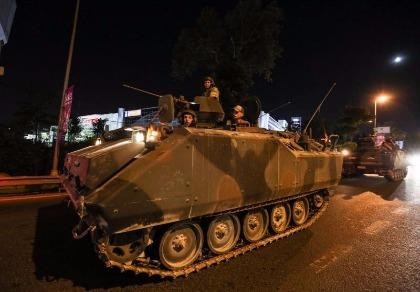 Đảo chính Thổ Nhĩ Kỳ: NATO, Mỹ ủng hộ Tổng thống Erdogan