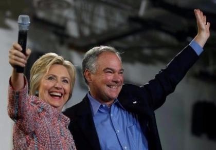 Bà Clinton chọn phó tướng Tim Kaine