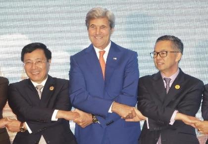 ASEAN và Trung Quốc ra tuyên bố chung thống nhất kiềm chế trên biển Đông